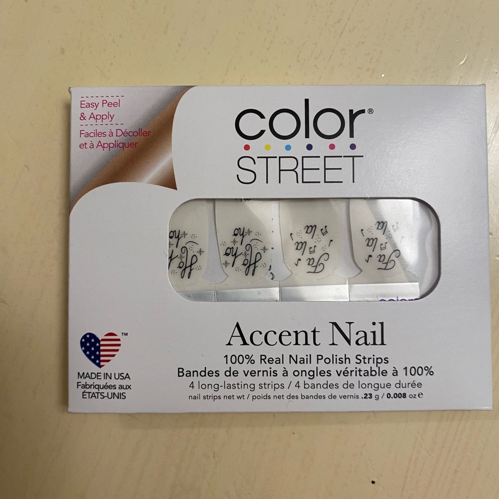 Retired Color street accent nail Got Caroled Away